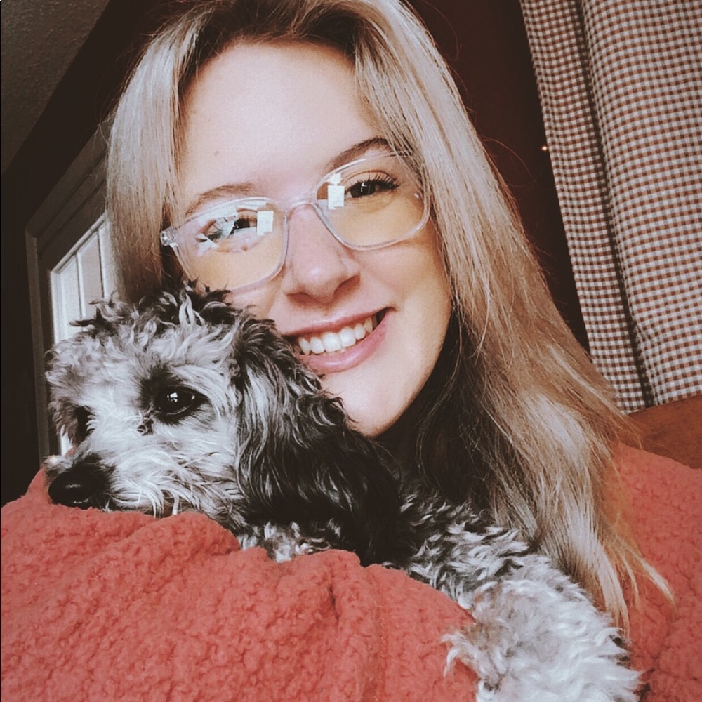 Meet your Posher, Hannah